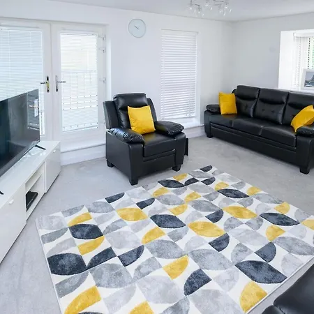 Modern Luxury 5 Bedroom House With Parking Chatham  Exterior photo
