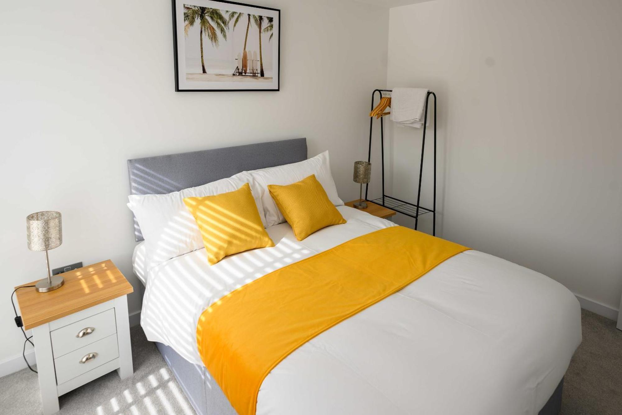 Holiday home Modern Luxury 5 Bedroom House With Parking